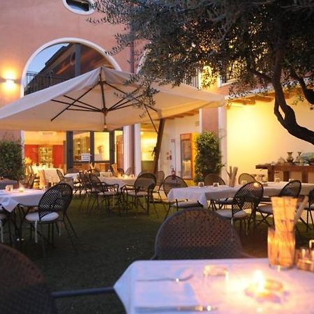 Hotel Villa Altura Ospedaletto Euganeo ภายนอก รูปภาพ